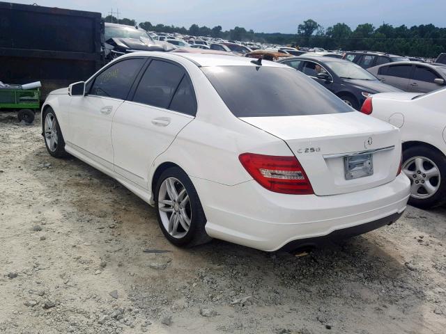 WDDGF4HB8DA779907 - 2013 MERCEDES-BENZ C 250 WHITE photo 3