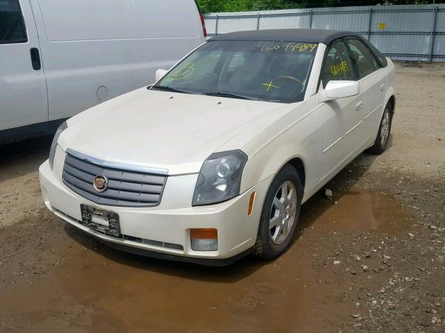 1G6DP567350133215 - 2005 CADILLAC CTS HI FEA WHITE photo 2