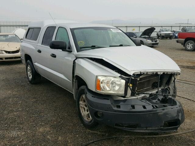 1D7HE48N65S163524 - 2005 DODGE DAKOTA QUA SILVER photo 1