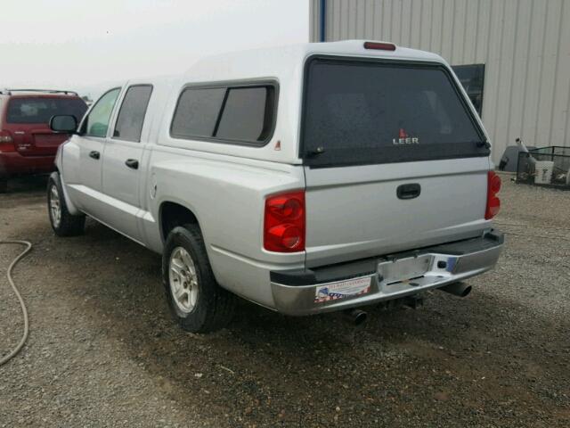 1D7HE48N65S163524 - 2005 DODGE DAKOTA QUA SILVER photo 3