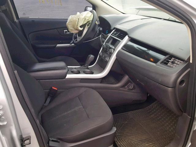 2FMDK3GC4DBB04407 - 2013 FORD EDGE SE SILVER photo 5