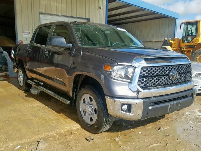 5TFEM5F10JX126987 - 2018 TOYOTA TUNDRA CRE GRAY photo 1