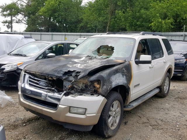 1FMEU74878UA33743 - 2008 FORD EXPLORER E WHITE photo 2