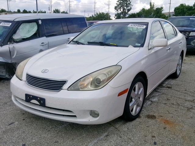 JTHBA30G855134431 - 2005 LEXUS ES 330 WHITE photo 2