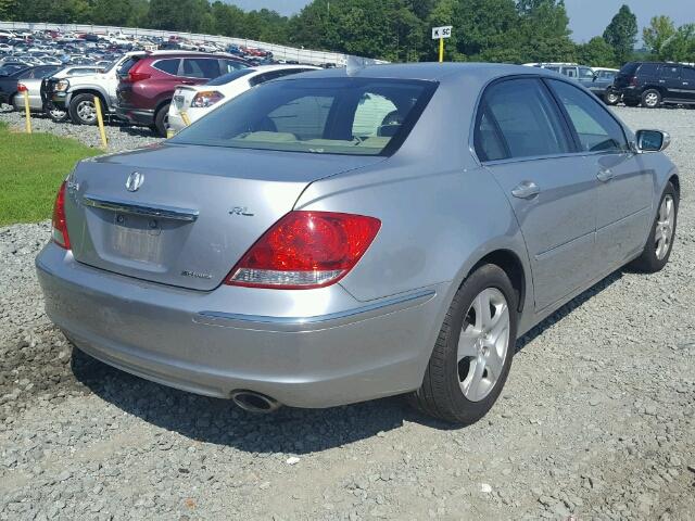 JH4KB16567C002502 - 2007 ACURA RL GRAY photo 4