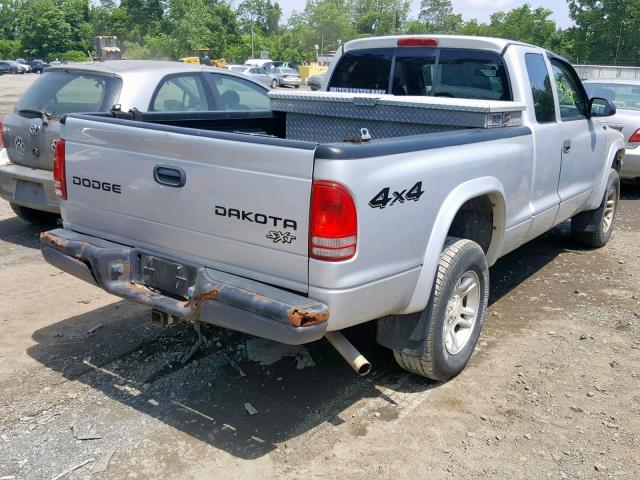 1D7HG12K84S662671 - 2004 DODGE DAKOTA SXT SILVER photo 4