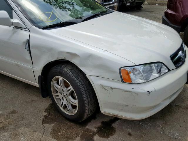 19UUA5669YA003705 - 2000 ACURA 3.2TL WHITE photo 9