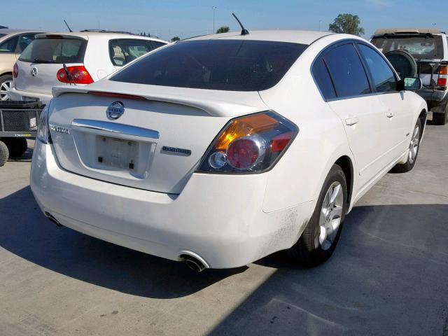 1N4CL21E78C134207 - 2008 NISSAN ALTIMA HYB WHITE photo 4