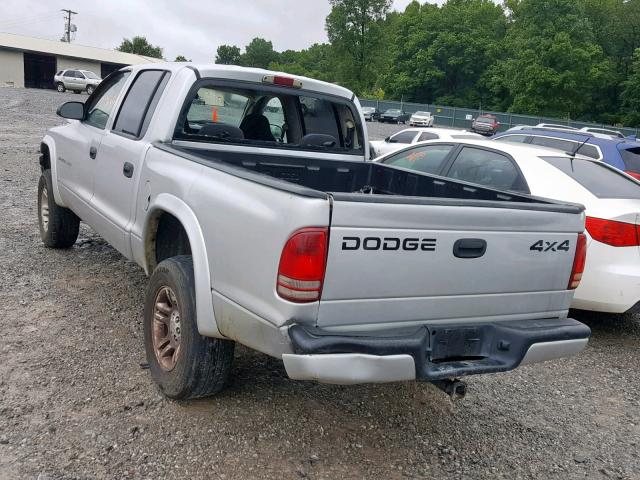 1B7HG38X42S570933 - 2002 DODGE DAKOTA QUA SILVER photo 3