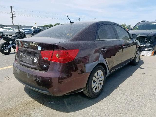 KNAFU4A2XA5858972 - 2010 KIA FORTE EX MAROON photo 4