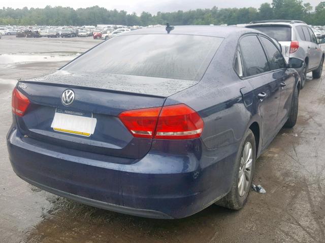 1VWAH7A35DC139833 - 2013 VOLKSWAGEN PASSAT S BLUE photo 4