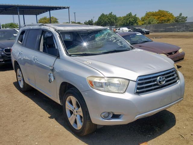 JTEES42A882027827 - 2008 TOYOTA HIGHLANDER SILVER photo 1