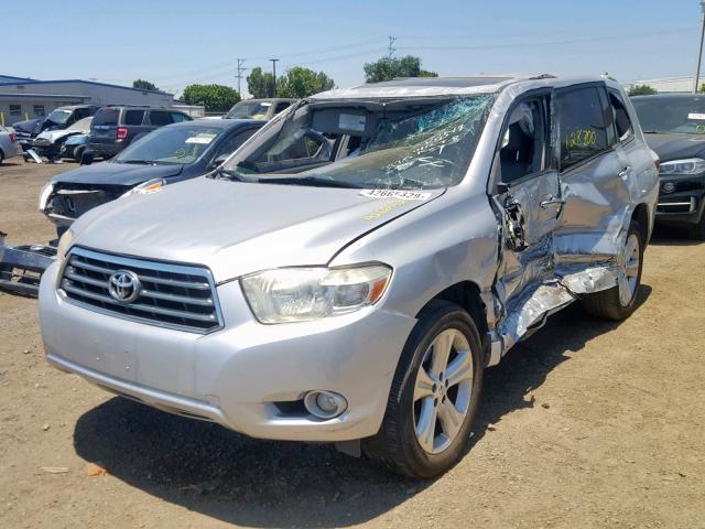 JTEES42A882027827 - 2008 TOYOTA HIGHLANDER SILVER photo 2