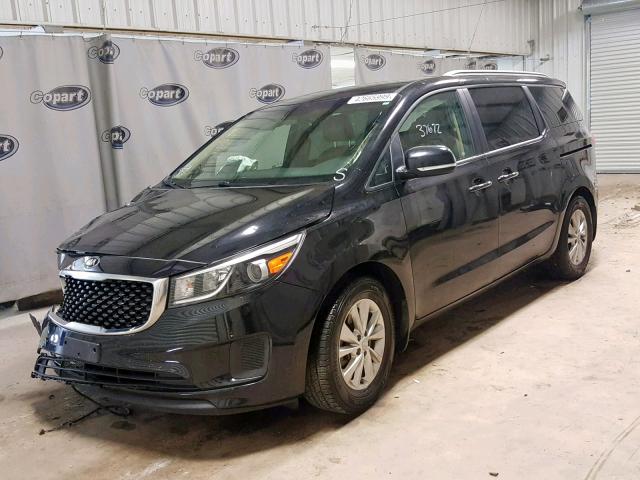 KNDMB5C11H6324158 - 2017 KIA SEDONA LX BLACK photo 2