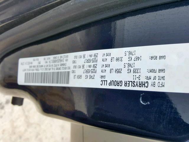 2V4RW3DG4BR691174 - 2011 VOLKSWAGEN ROUTAN SE BLACK photo 10