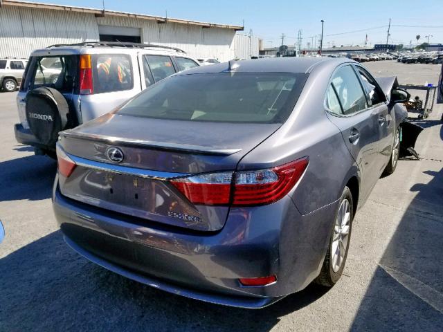 JTHBW1GG4F2081421 - 2015 LEXUS ES 300H GRAY photo 4