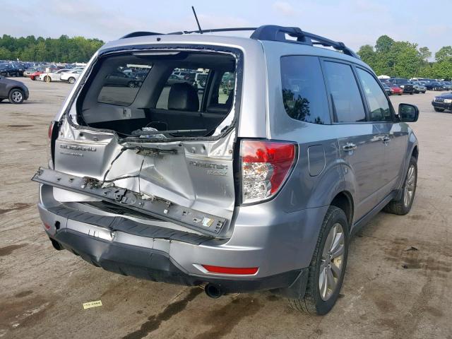 JF2SHAEC7DH415304 - 2013 SUBARU FORESTER L SILVER photo 4