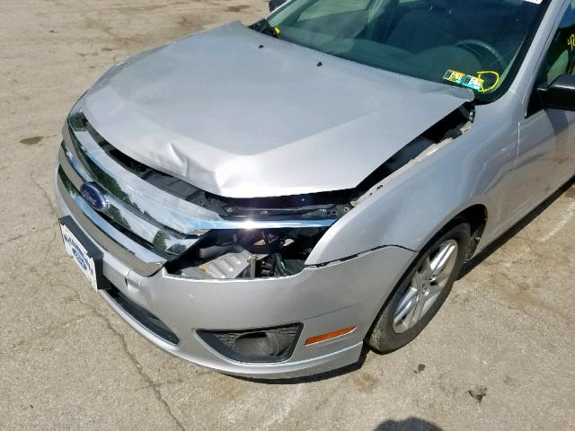 3FAHP0GA5AR221243 - 2010 FORD FUSION S SILVER photo 9