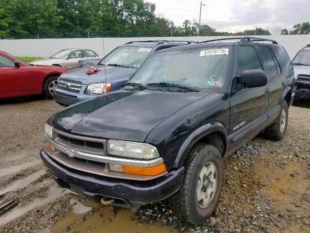 1GNDT13W12K233351 - 2002 CHEVROLET BLAZER BLACK photo 2