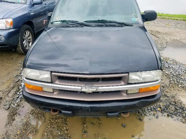 1GNDT13W12K233351 - 2002 CHEVROLET BLAZER BLACK photo 7