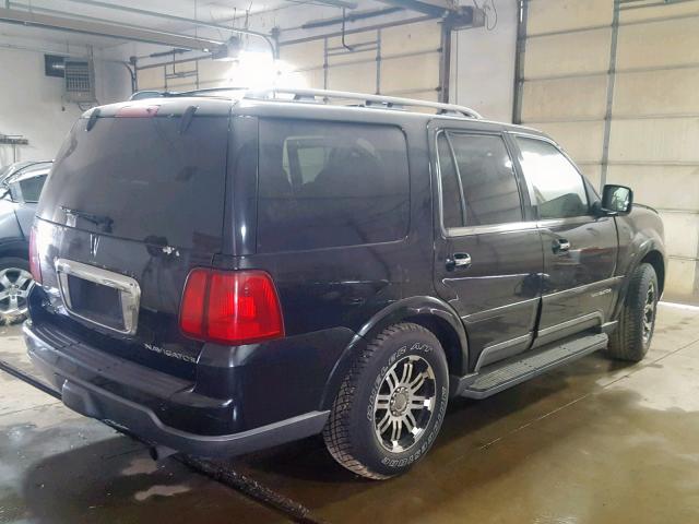 5LMFU28R03LJ16663 - 2003 LINCOLN NAVIGATOR BLACK photo 4