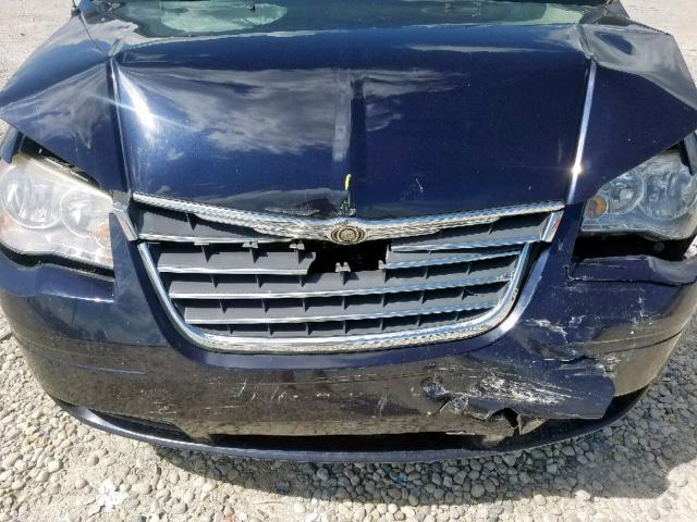 2A4RR2D15AR381003 - 2010 CHRYSLER TOWN & COU BLACK photo 7