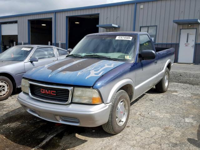 1GTCS145028186422 - 2002 GMC SONOMA BLUE photo 2