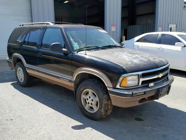 1GNDT13W6T2231032 - 1996 CHEVROLET BLAZER BLACK photo 1