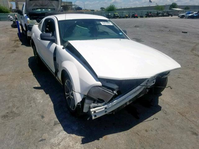 1ZVHT80N295104880 - 2009 FORD MUSTANG WHITE photo 1