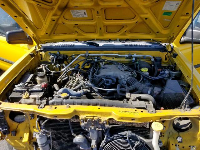 5N1ED28T11C558195 - 2001 NISSAN XTERRA XE YELLOW photo 7