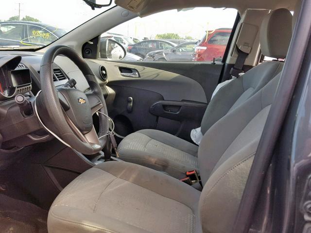 1G1JA5SH5C4227062 - 2012 CHEVROLET SONIC LS GRAY photo 5