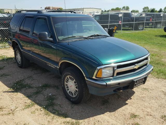 1GNDT13W7V2125711 - 1997 CHEVROLET BLAZER GREEN photo 1