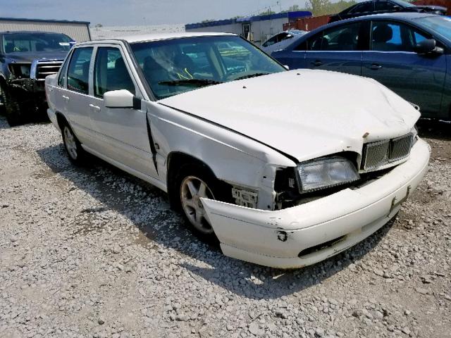 YV1LS55AXX2609126 - 1999 VOLVO S70 WHITE photo 1