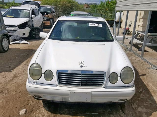 WDBJF20F1TJ017258 - 1996 MERCEDES-BENZ E 300D WHITE photo 9