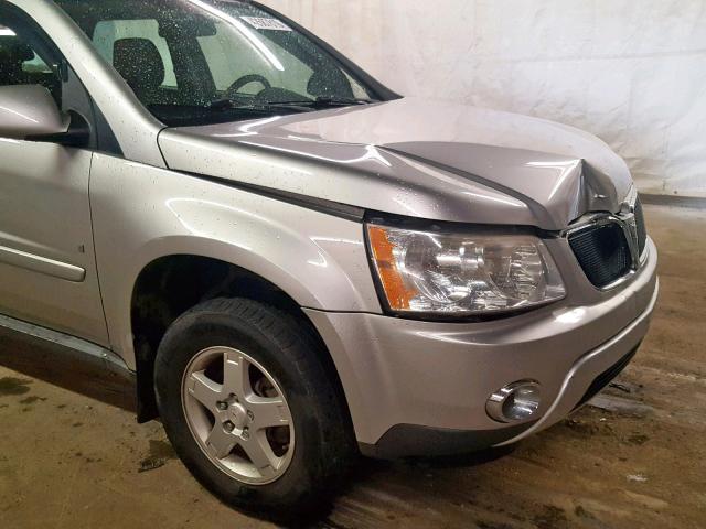 2CKDL73F676118081 - 2007 PONTIAC TORRENT SILVER photo 9