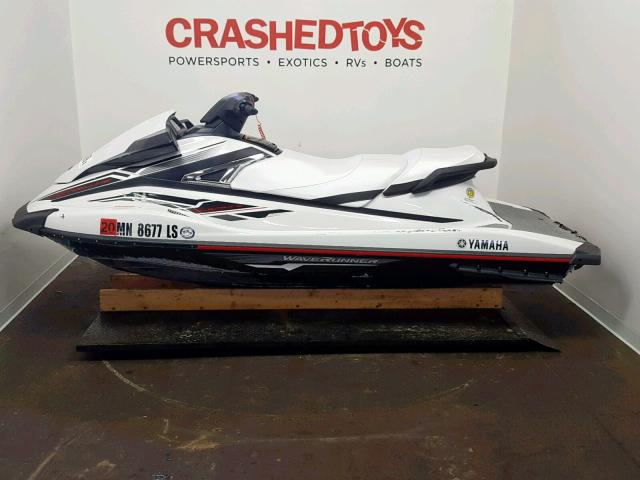 YAMA2593D818 - 2018 YAMAHA WAVERUNNER WHITE photo 3