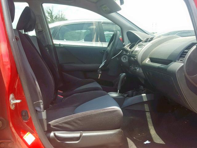 JHMGD38448S034646 - 2008 HONDA FIT RED photo 5