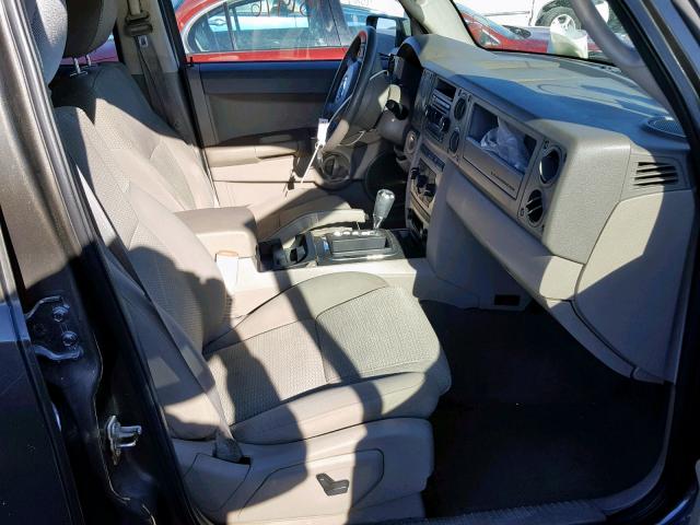 1J8HG48K76C271665 - 2006 JEEP COMMANDER GRAY photo 5