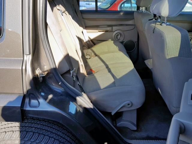 1J8HG48K76C271665 - 2006 JEEP COMMANDER GRAY photo 6