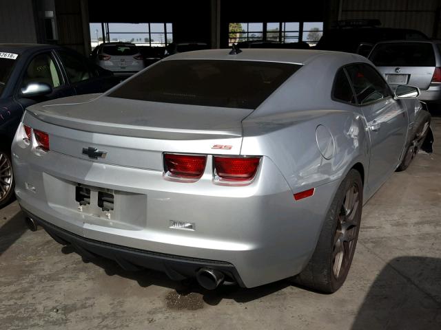 2G1FT1EW0A9136245 - 2010 CHEVROLET CAMARO SS SILVER photo 4