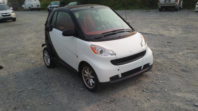 WMEEK3BA9AK391101 - 2010 SMART FORTWO PAS 白色 照片 1