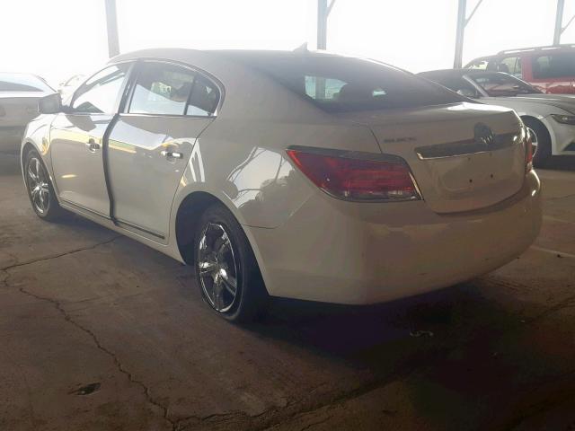 1G4GC5EG4AF203458 - 2010 BUICK LACROSSE C WHITE photo 3