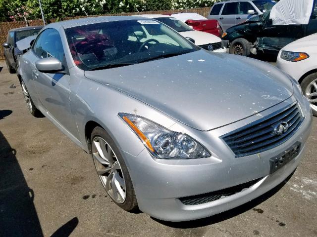 JNKCV66EX9M722696 - 2009 INFINITI G37 BASE SILVER photo 1