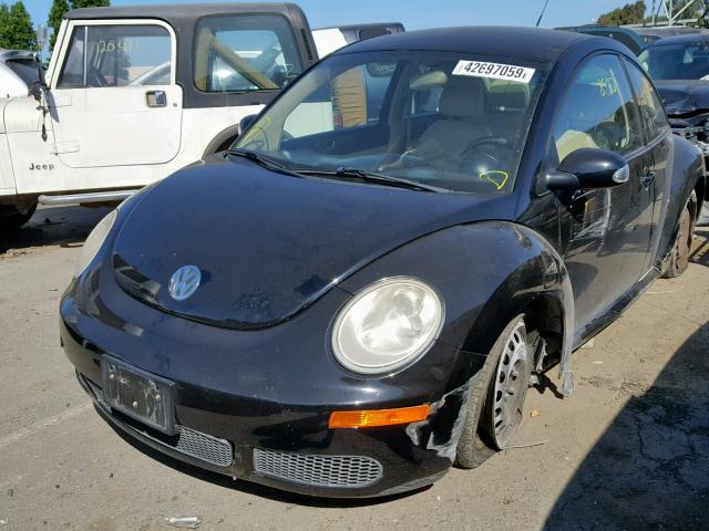 3VWPG3AG8AM036683 - 2010 VOLKSWAGEN NEW BEETLE BLACK photo 2