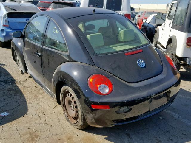 3VWPG3AG8AM036683 - 2010 VOLKSWAGEN NEW BEETLE BLACK photo 3