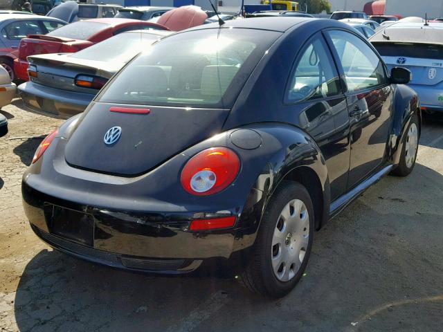 3VWPG3AG8AM036683 - 2010 VOLKSWAGEN NEW BEETLE BLACK photo 4