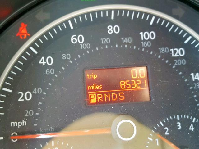 3VWPG3AG8AM036683 - 2010 VOLKSWAGEN NEW BEETLE BLACK photo 8