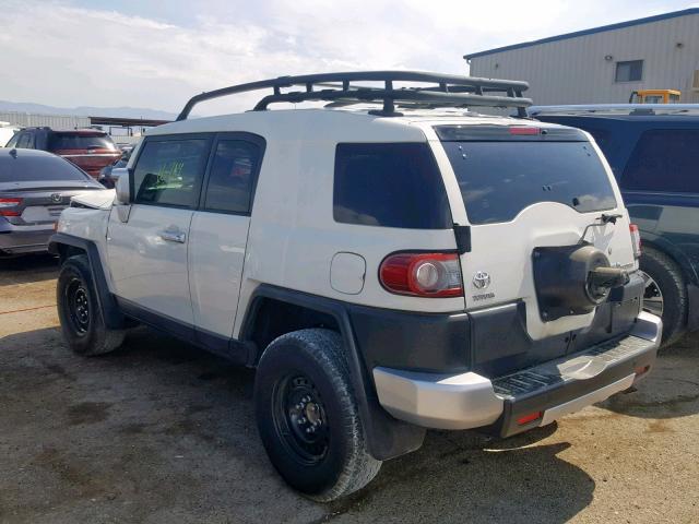 JTEZU4BF7EK013789 - 2014 TOYOTA FJ CRUISER WHITE photo 3