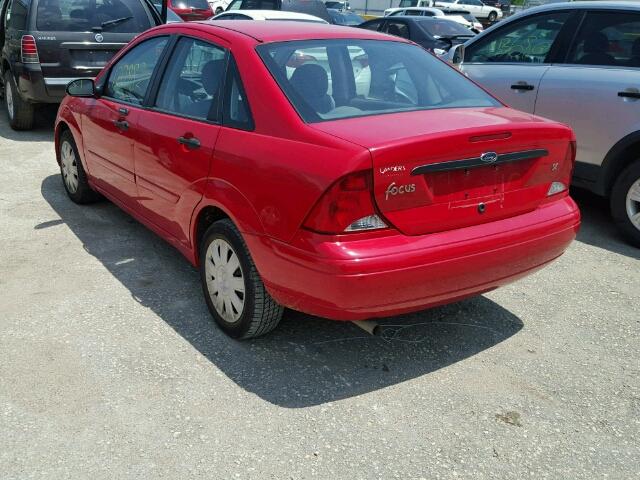 1FAFP34344W132005 - 2004 FORD FOCUS SE C RED photo 3
