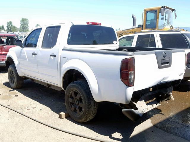 1N6AD07W76C463776 - 2006 NISSAN FRONTIER C WHITE photo 3